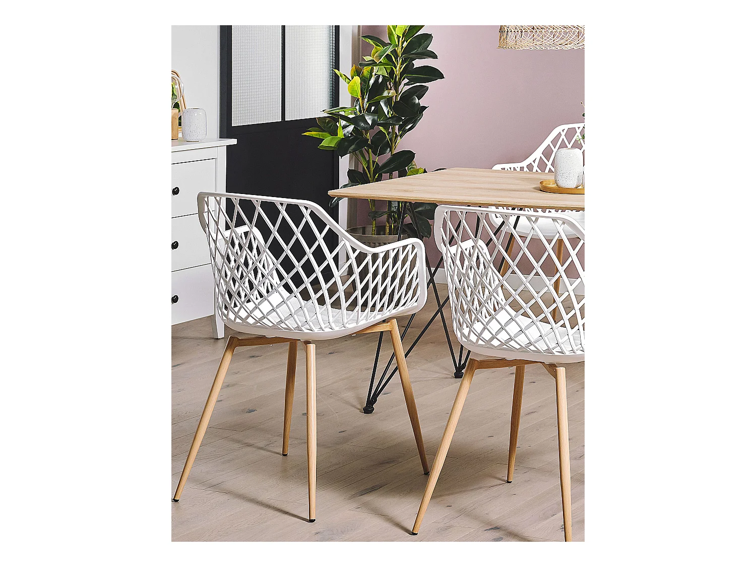 Moderner weißer Stuhl im edlen Rautendesign im 2er Set Nashua