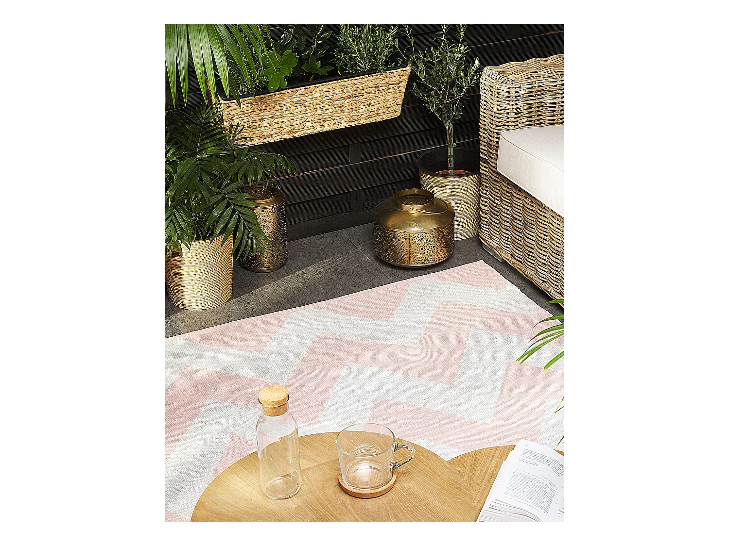 Tapis d'extérieur KONARLI Rose 140 x 200 cm