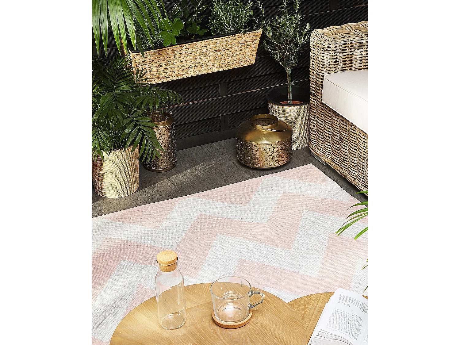 Tapis d'extérieur KONARLI Rose 140 x 200 cm