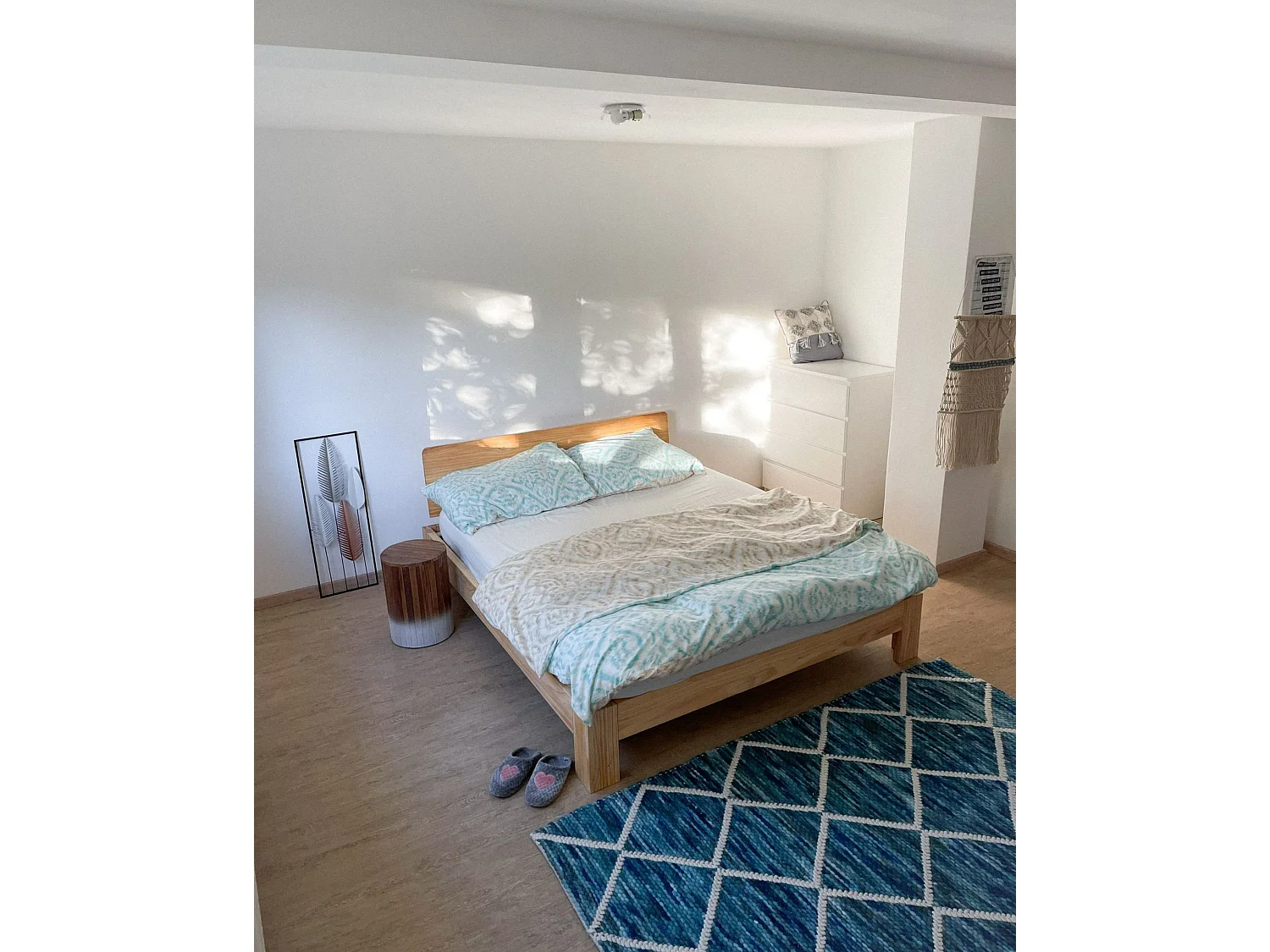 Tapis 140 x 200 cm en laine bleu BELENLI