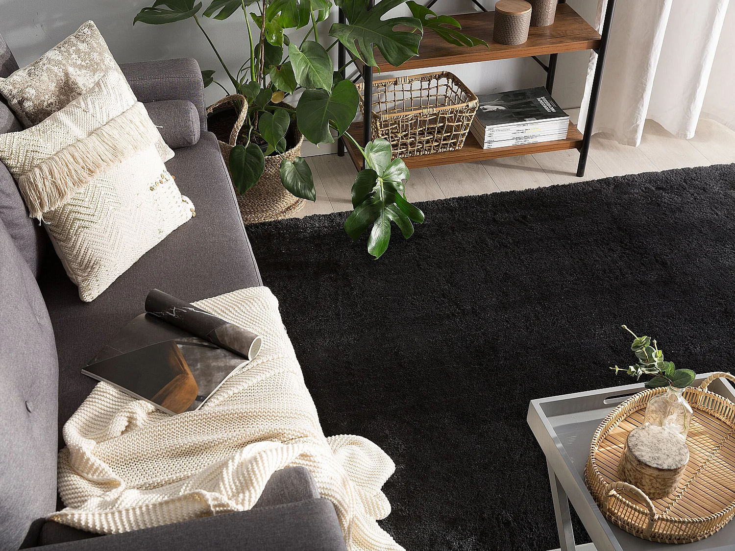 Tapis 200 x 200 cm noir EVREN
