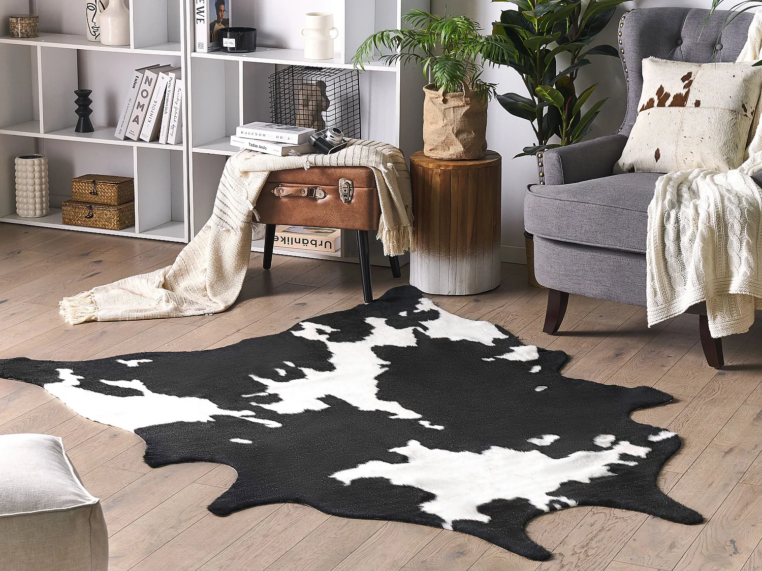 Kunstfell-Teppich Kuh schwarz / weiß 150 x 200 cm BOGONG