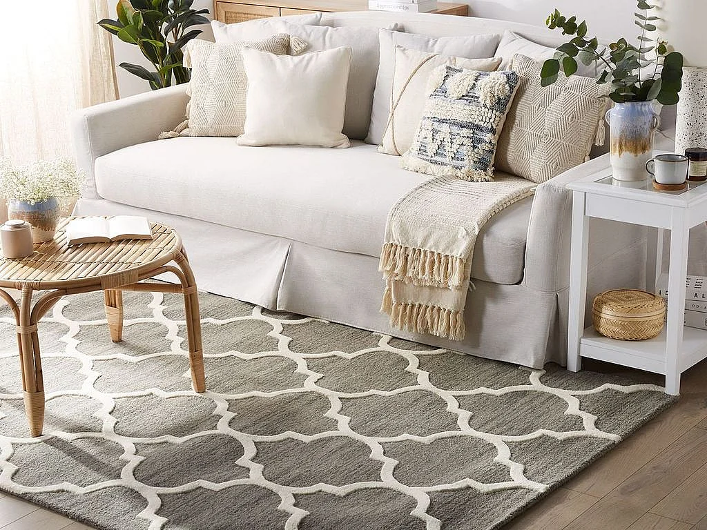Tapis en laine gris 140 x 200 cm YALOVA