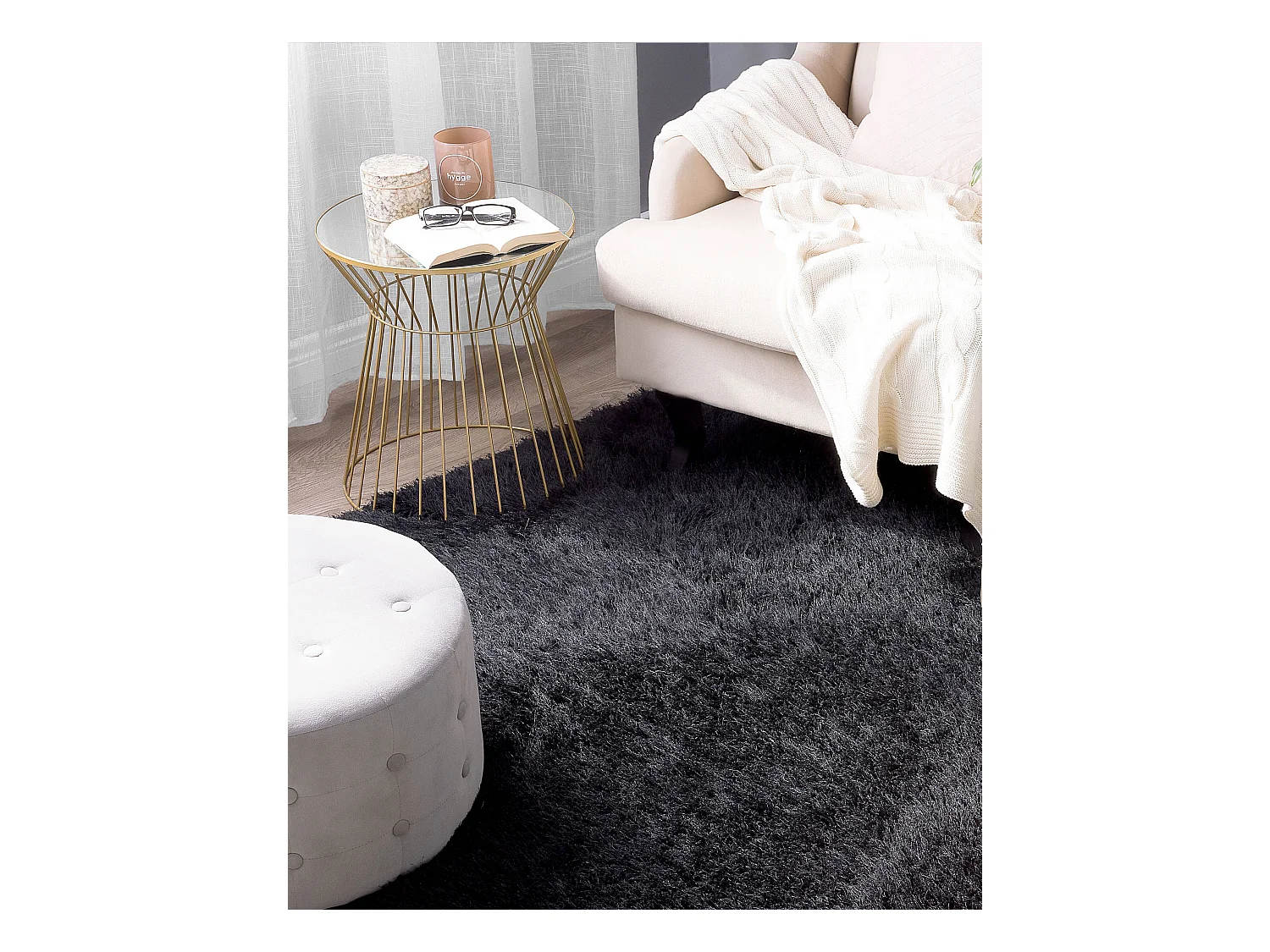 Eleganter schwarzer Teppich aus Polyester Hochflor 160 x 230 cm Cide