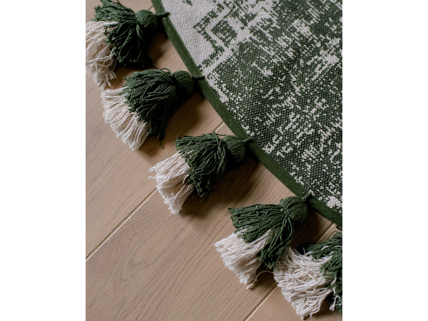 Tapis rond à franges blanc crème et vert KAHTA