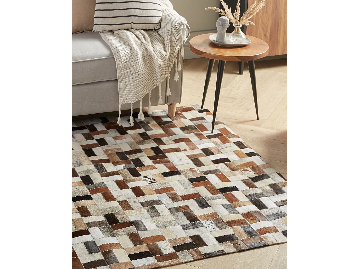 Rechteckiger Teppich bunt braun / schwarz / grau Rindsleder 160 x 230 cm Cesme