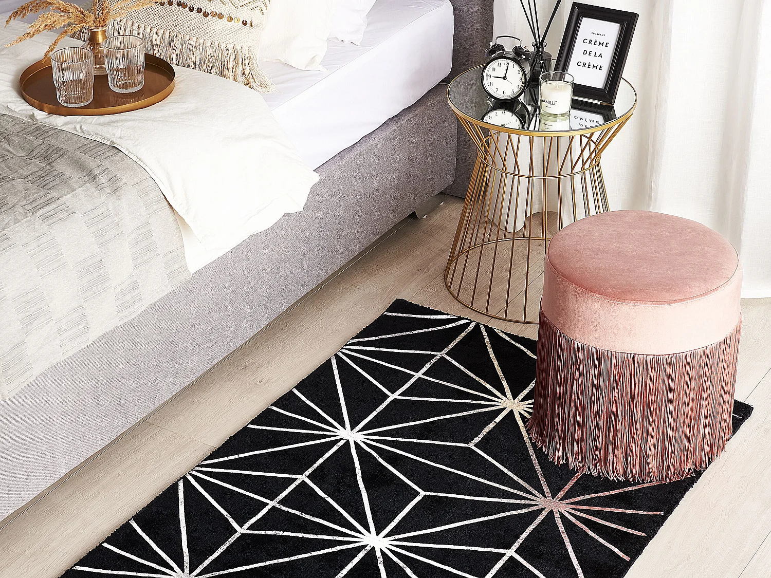 Tapis en viscose noire et argentée avec motif abstrait 80 x 150 cm SIBEL