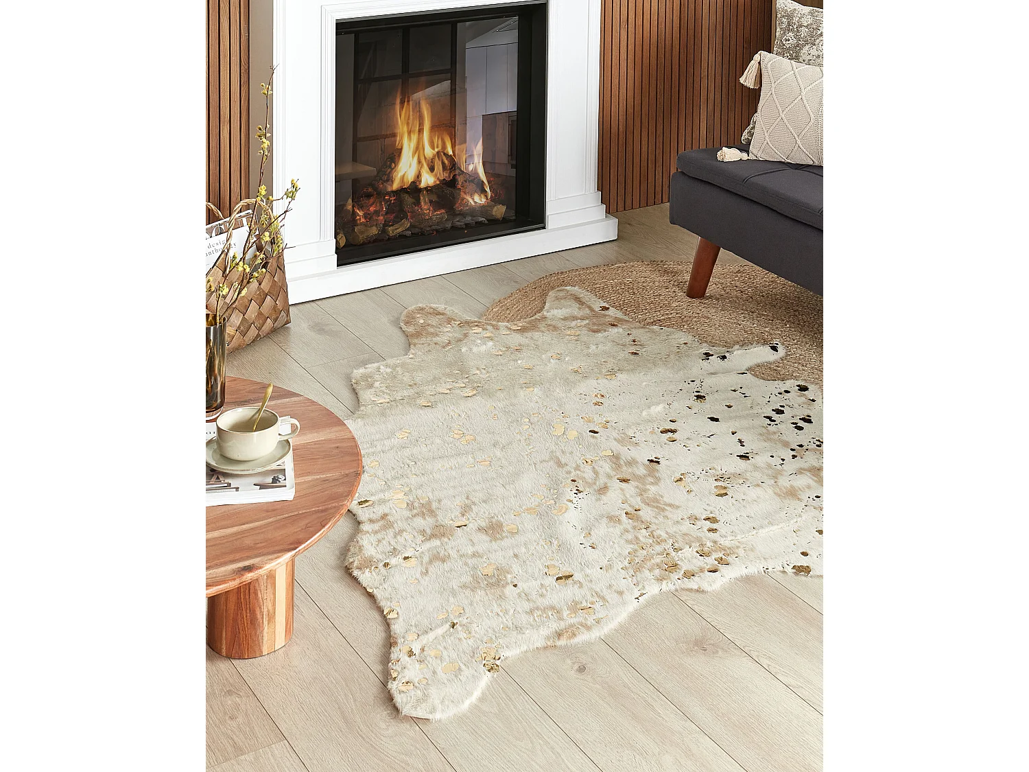 Kunstfell Teppich Kuhmuster beige mit goldenen Sprenkeln 130x170 cm Bogong