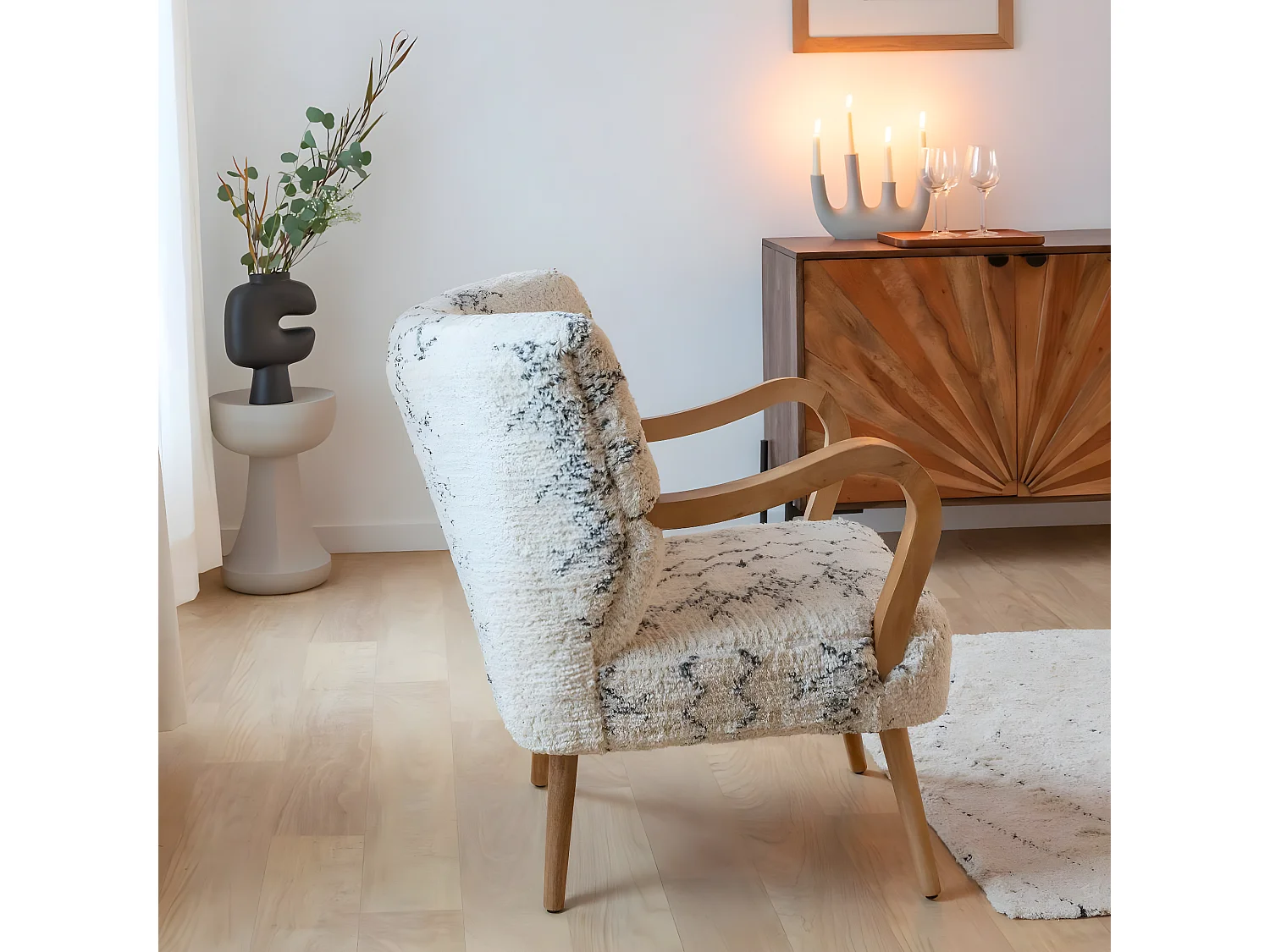 Vase beige 4 tiges en aluminium Dahlia