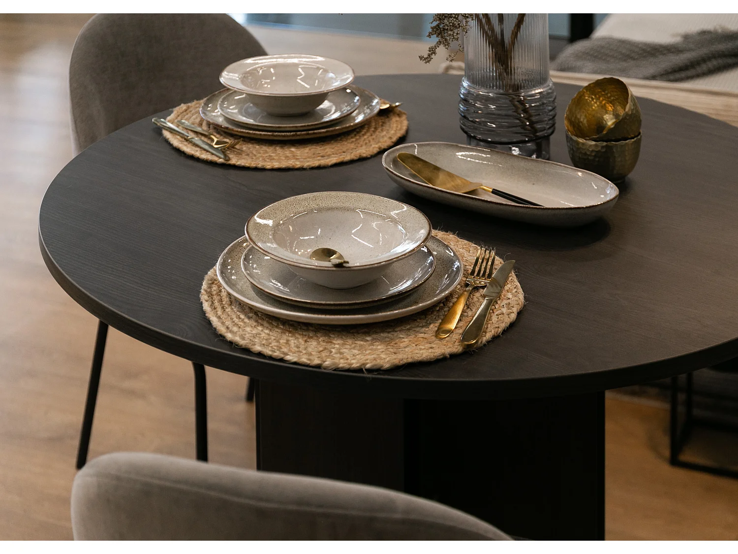 Ronde tafel - 110 cm - Zwarte Portland essen - HEXA