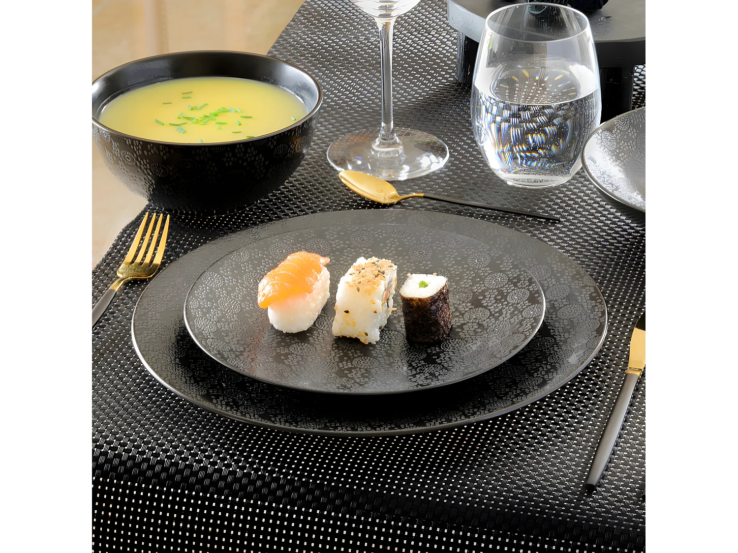 Black Japan - Service 18 pièces