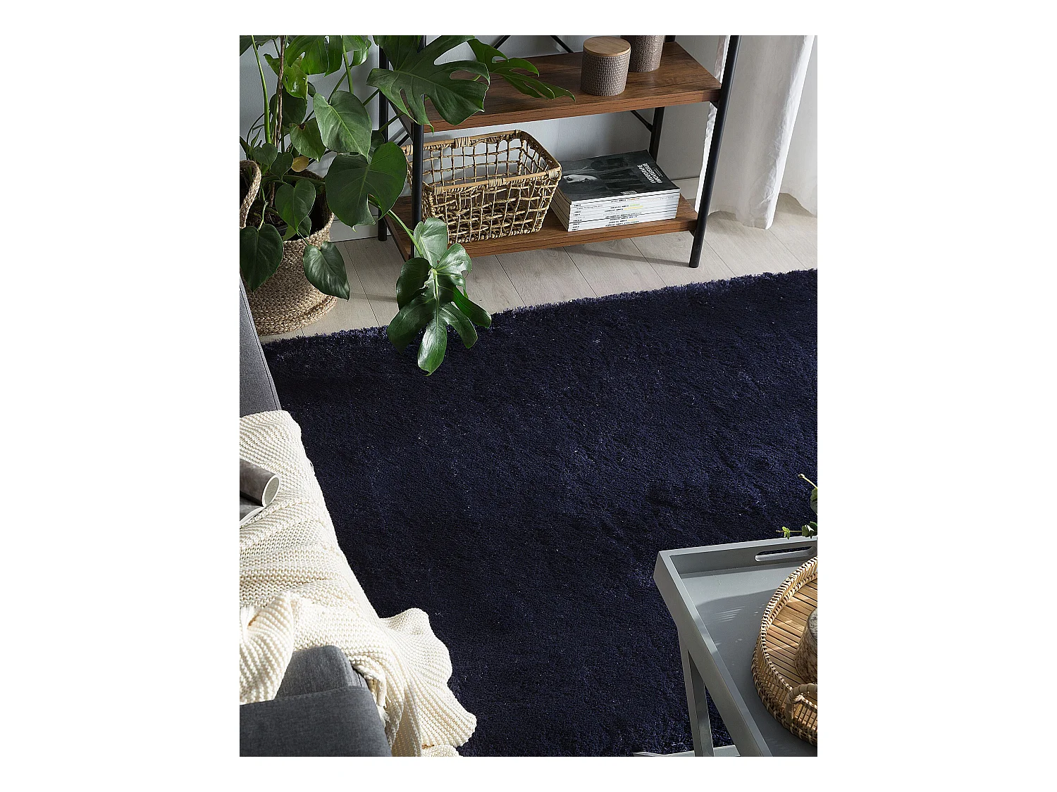 Vloerkleed polyester donkerblauw 140 x 200 cm EVREN