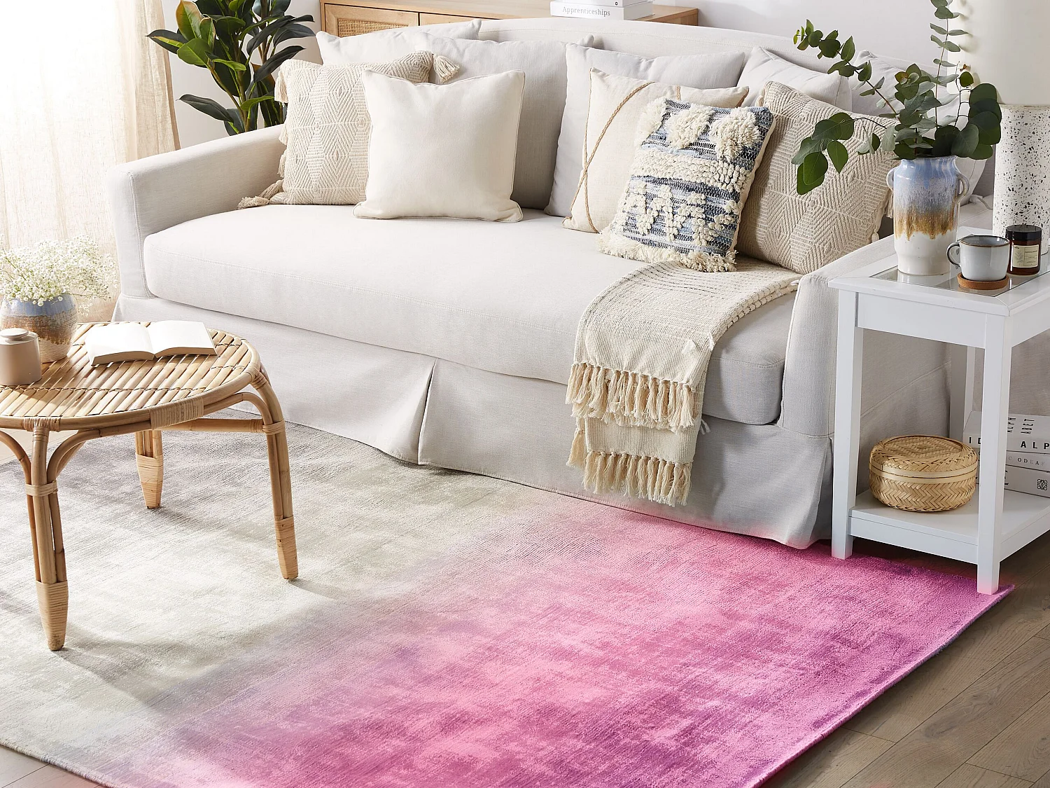 Vloerkleed viscose grijs/roze 140 x 200 cm ERCIS