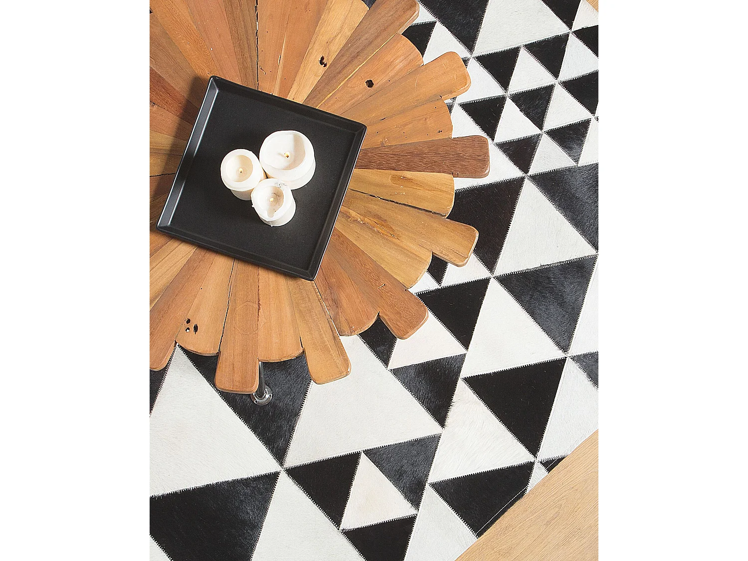 Vloerkleed ODEMIS 140 x 200 cm Leer Zwart