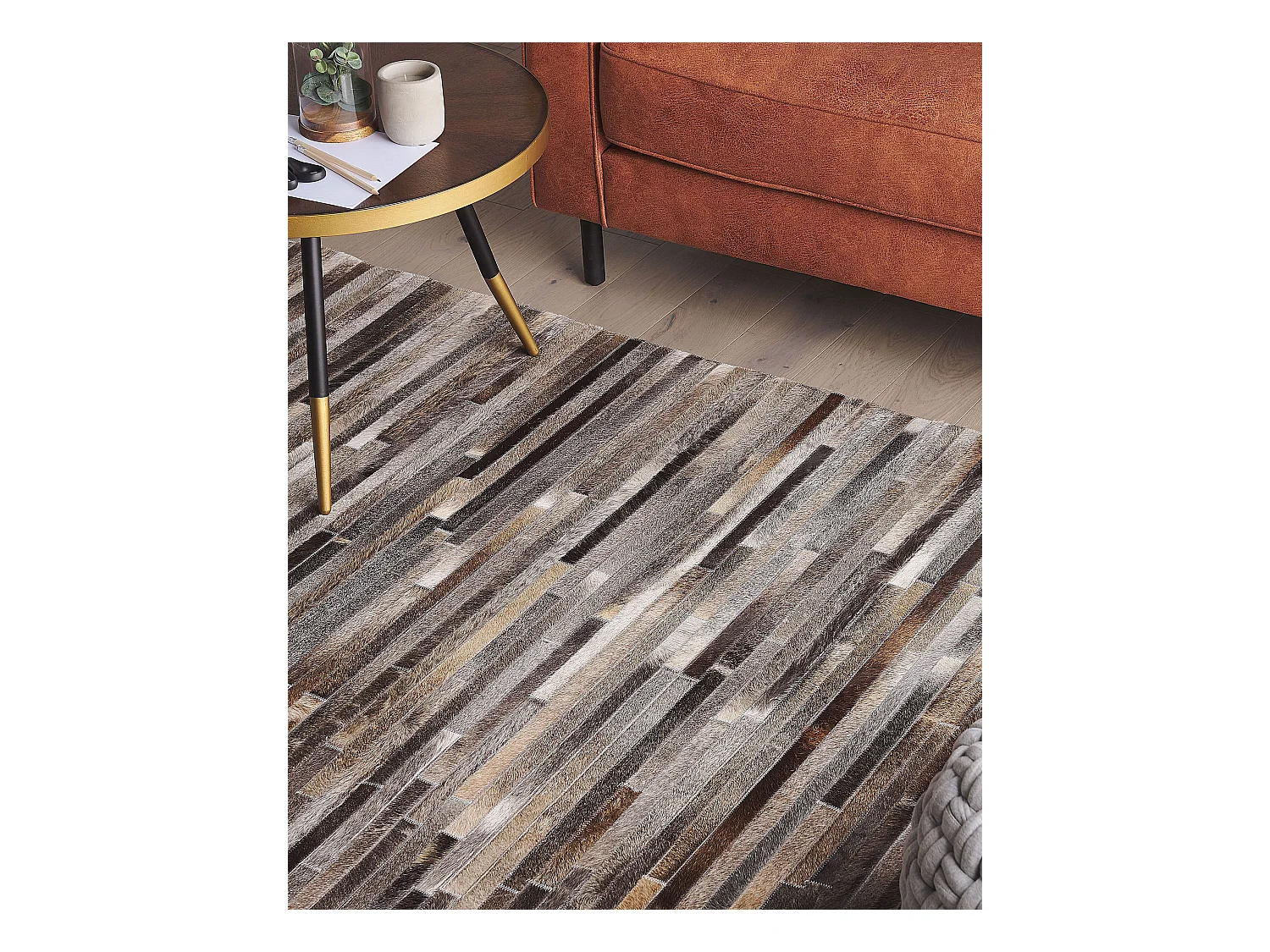 Rechteckiger Teppich aus Kuhfell Streifen mehrfarbig Patchwork 140 x 200 cm Tuzluca