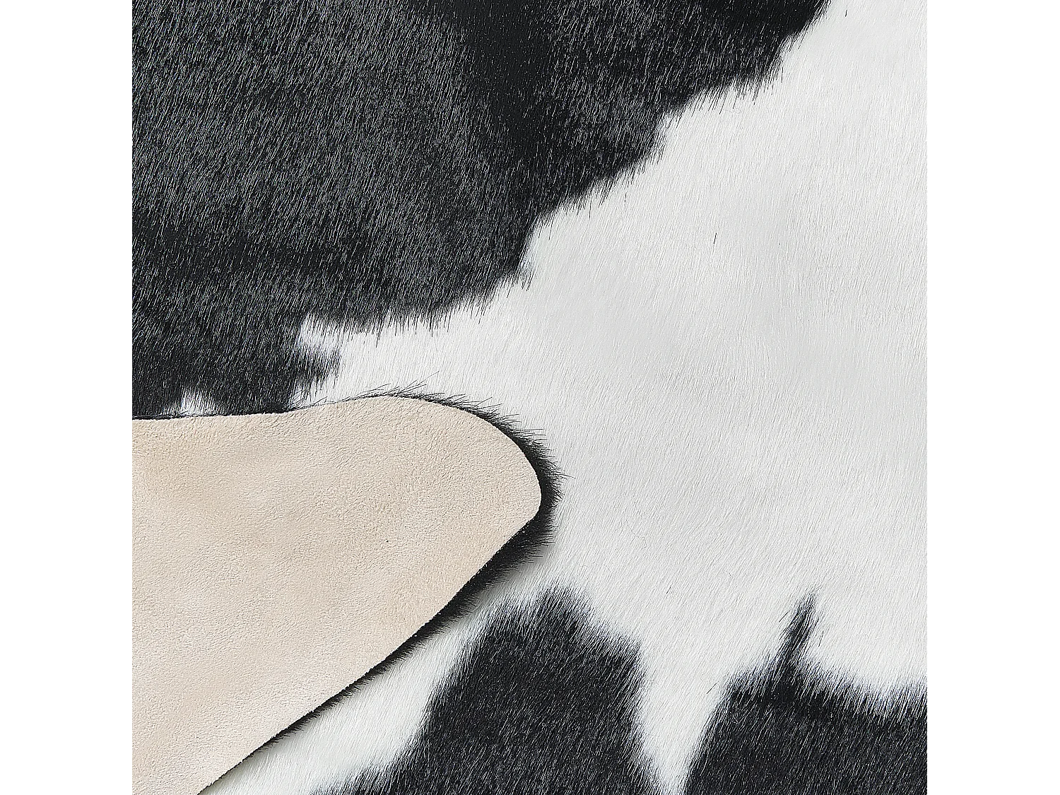 Tapis imitation peau de vache 130 x 170 cm noir et blanc BOGONG