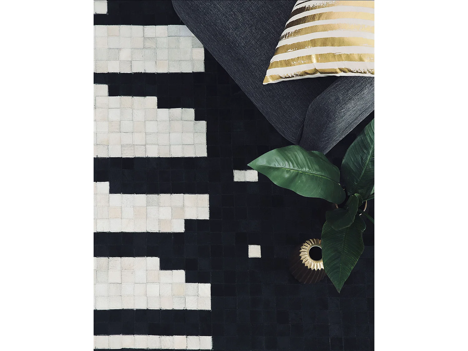 Tappeto BOLU 80 x 150 cm Pelle naturale Nero