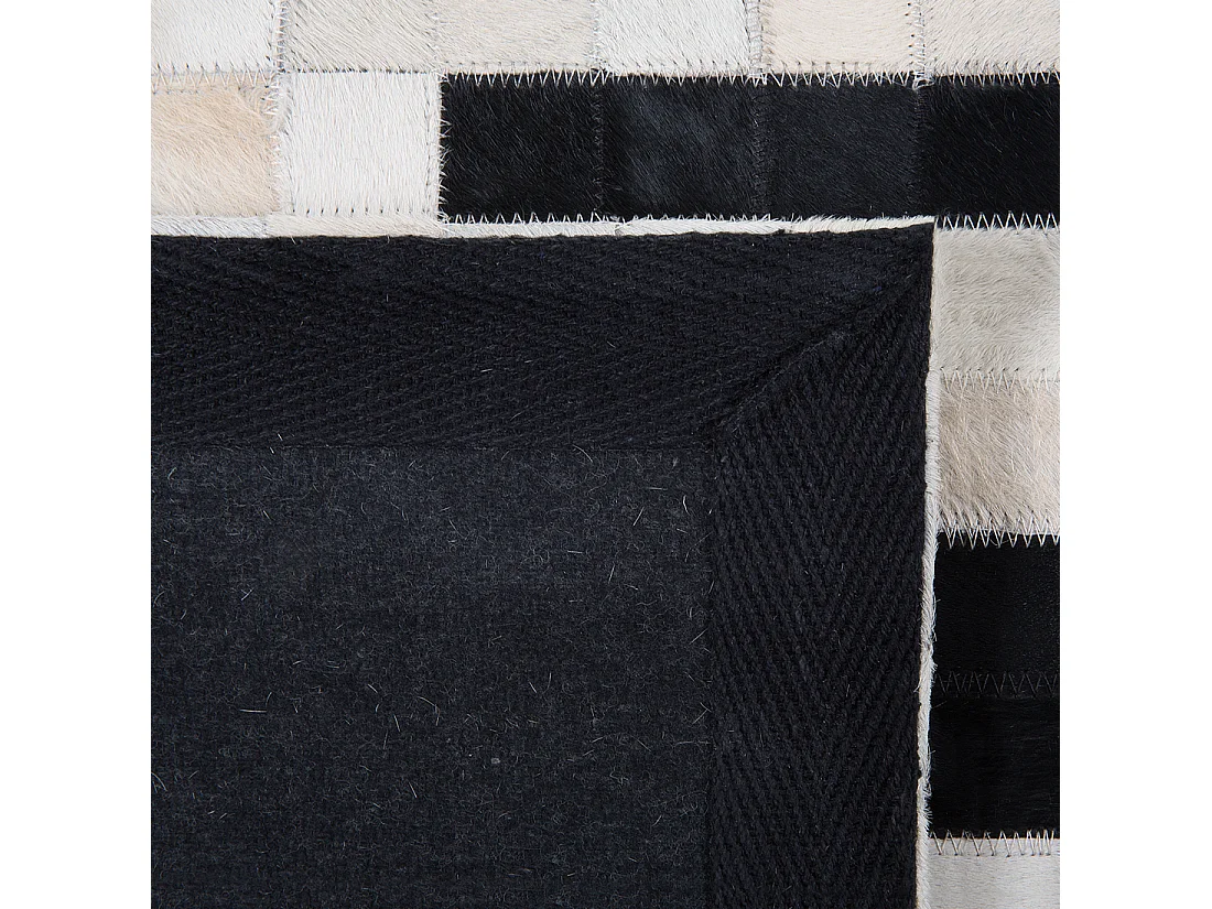 Tappeto BOLU 80 x 150 cm Pelle naturale Nero