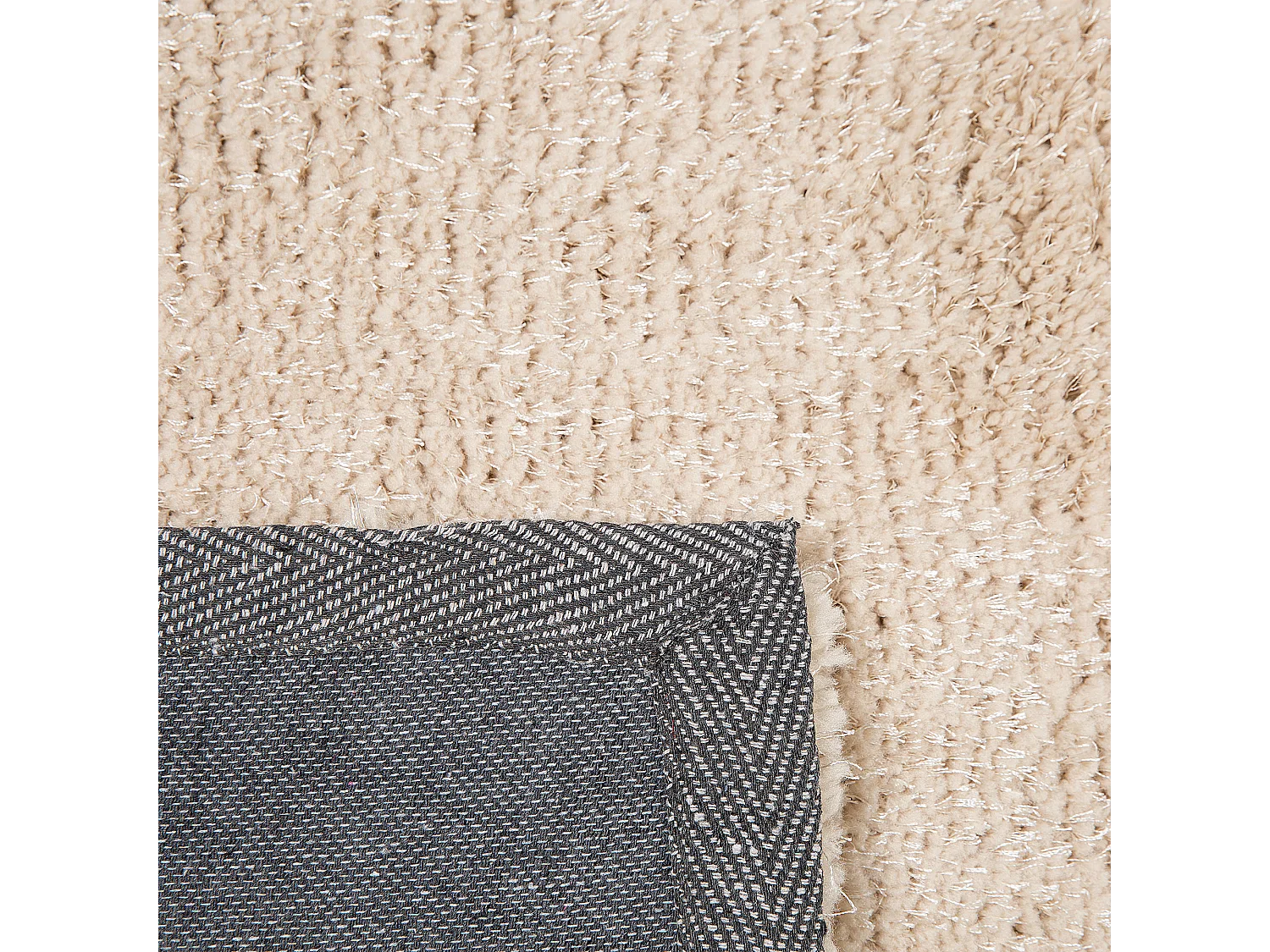 Tappeto shaggy beige chiaro 80 x 150 cm DEMRE