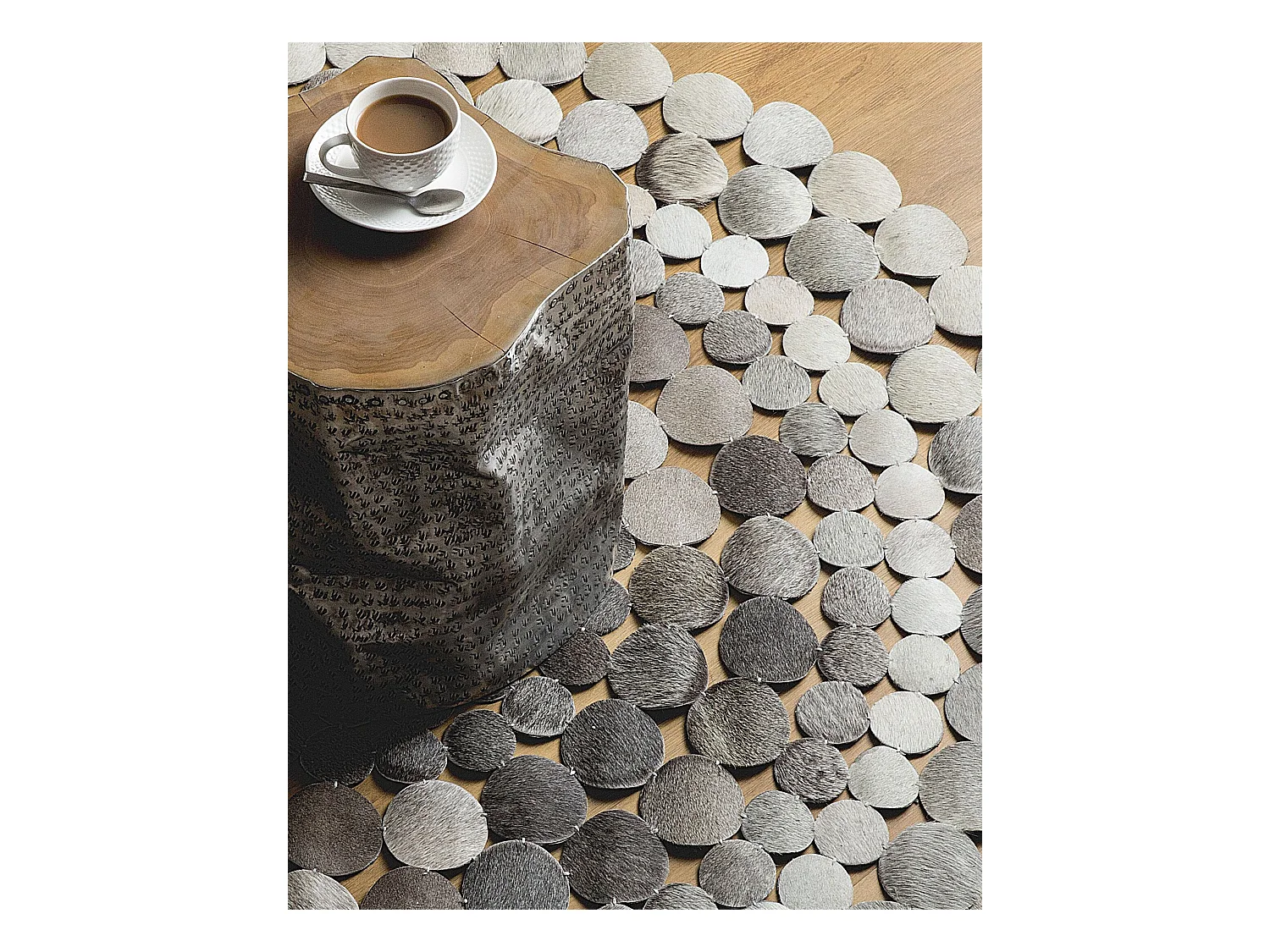 Teppich HILVAN ø 140 cm Echtleder Grau