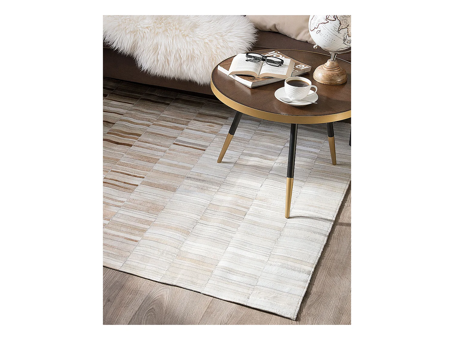 Tapis en cuir beige 160 x 230 cm YAGDA