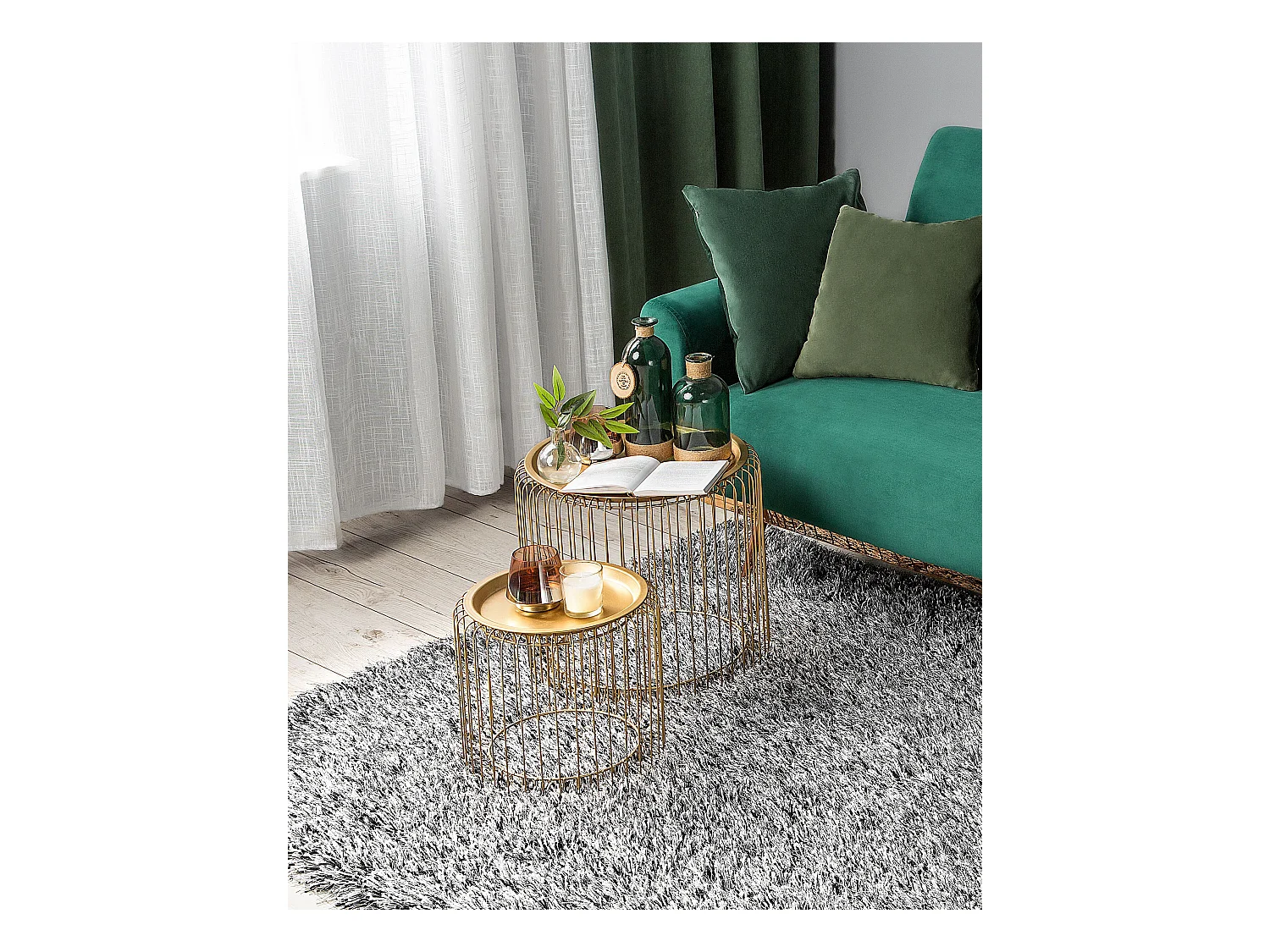 Eleganter schwarz-weißer Teppich aus Polyester Hochflor 140 x 200 cm Cide