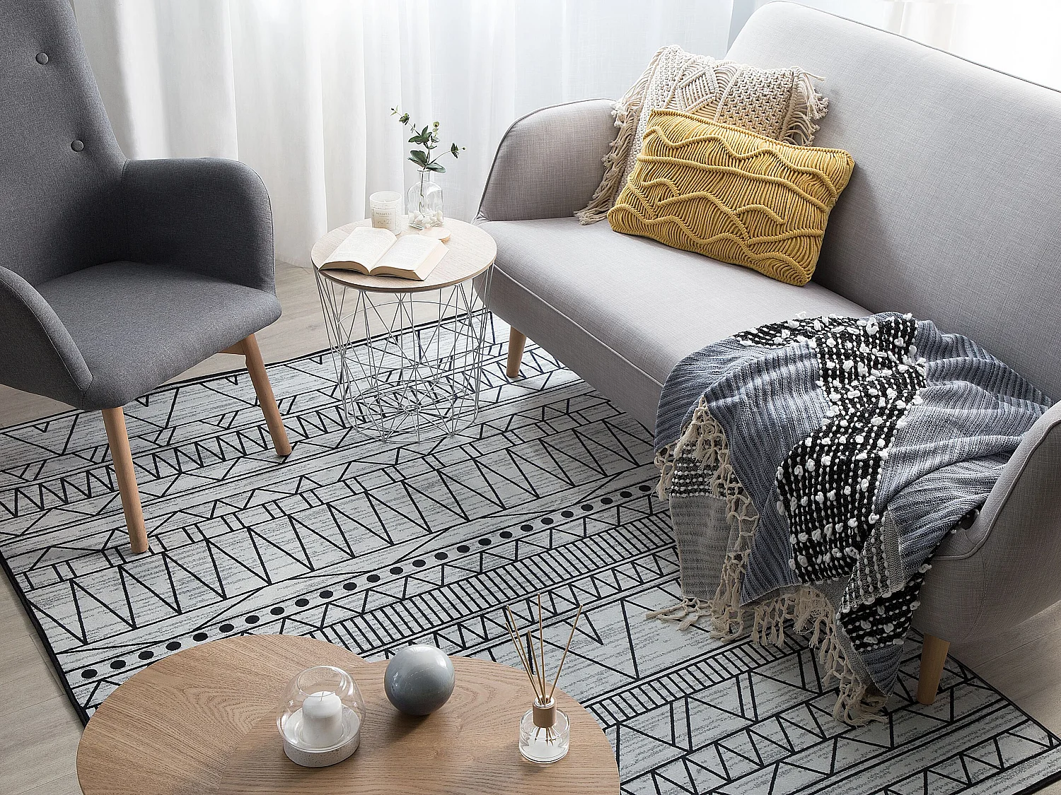 Vloerkleed polyester zwart/grijs 140 x 200 cm KEBAN