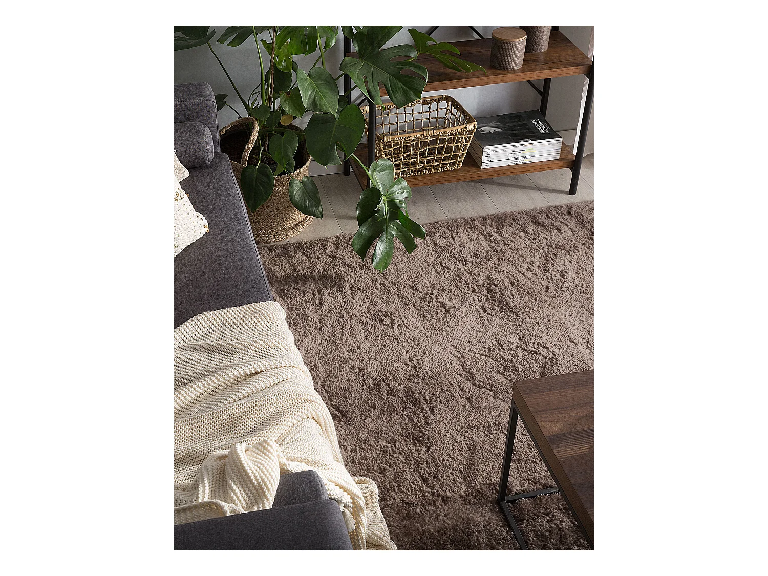 Vloerkleed polyester lichtbruin 200 x 200 cm EVREN