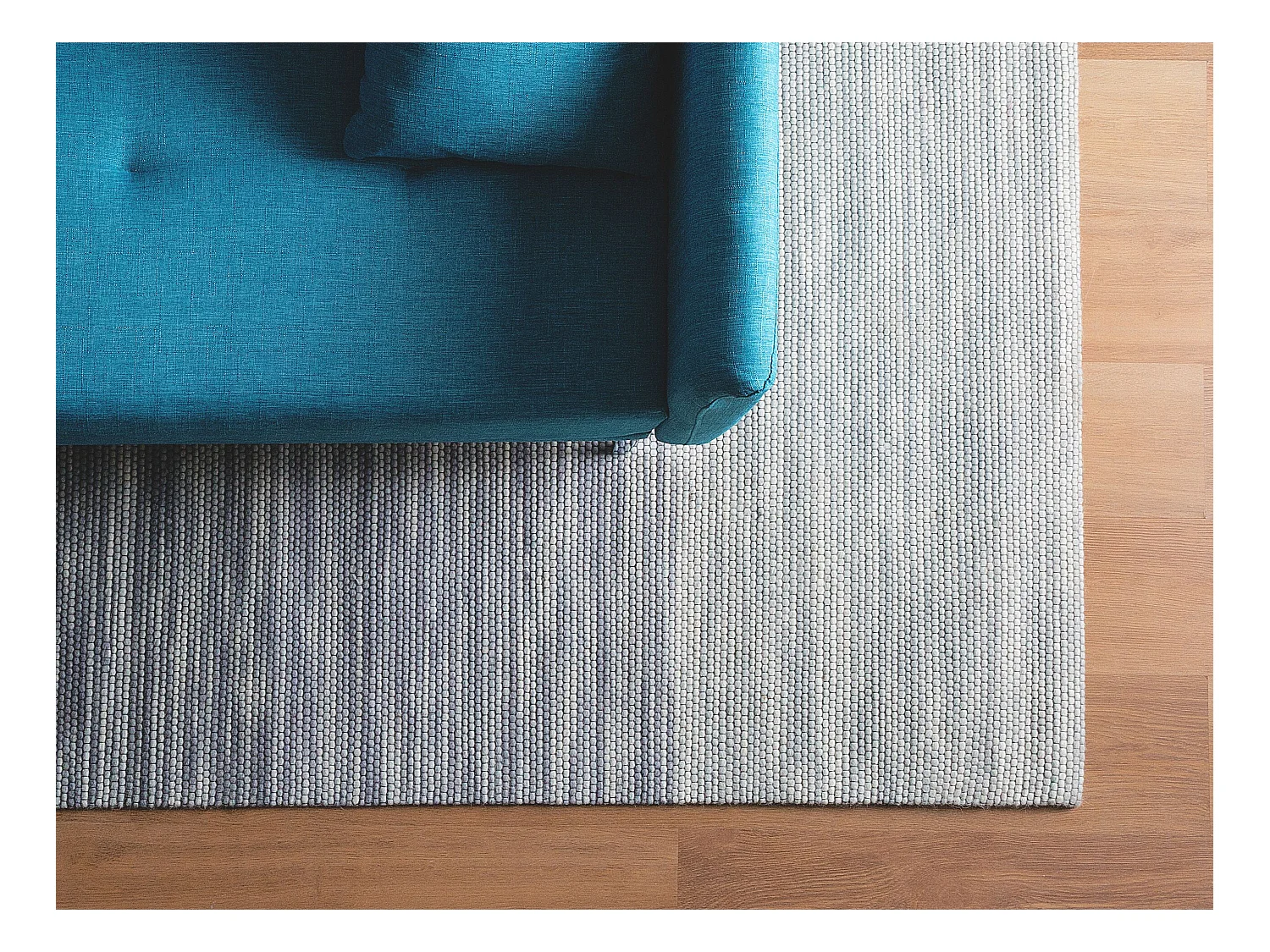 Tappeto a pelo corto in colore grigio 160x230 cm KAPAKLI