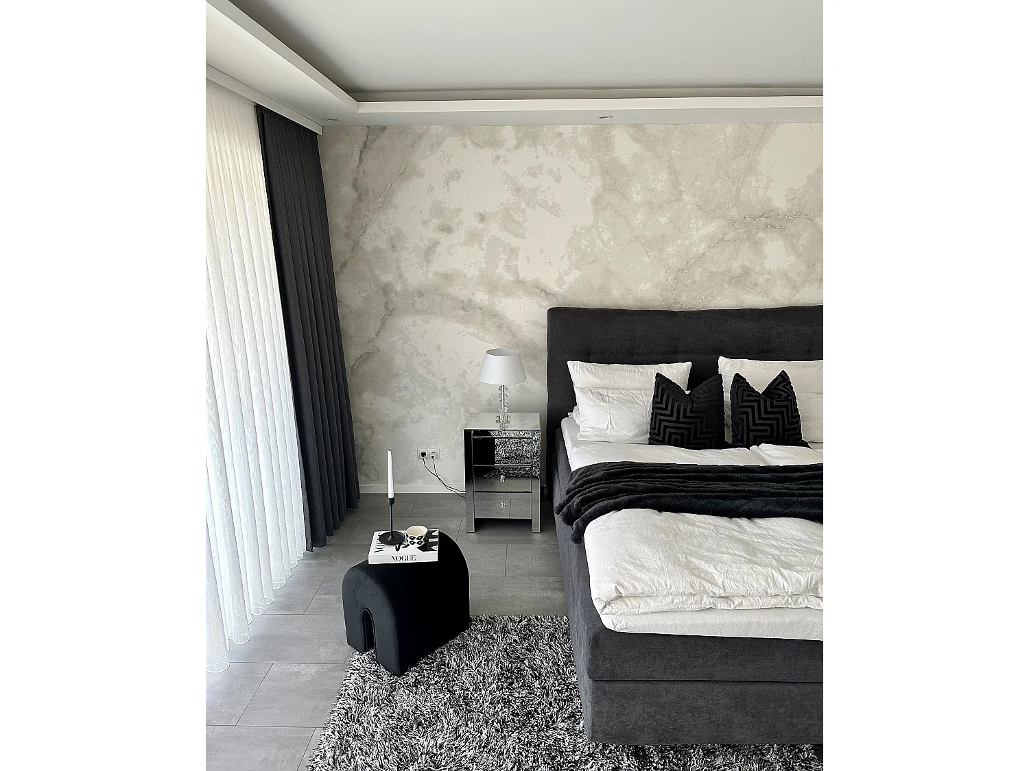 Tapis noir et blanc 80 x 150 cm CIDE