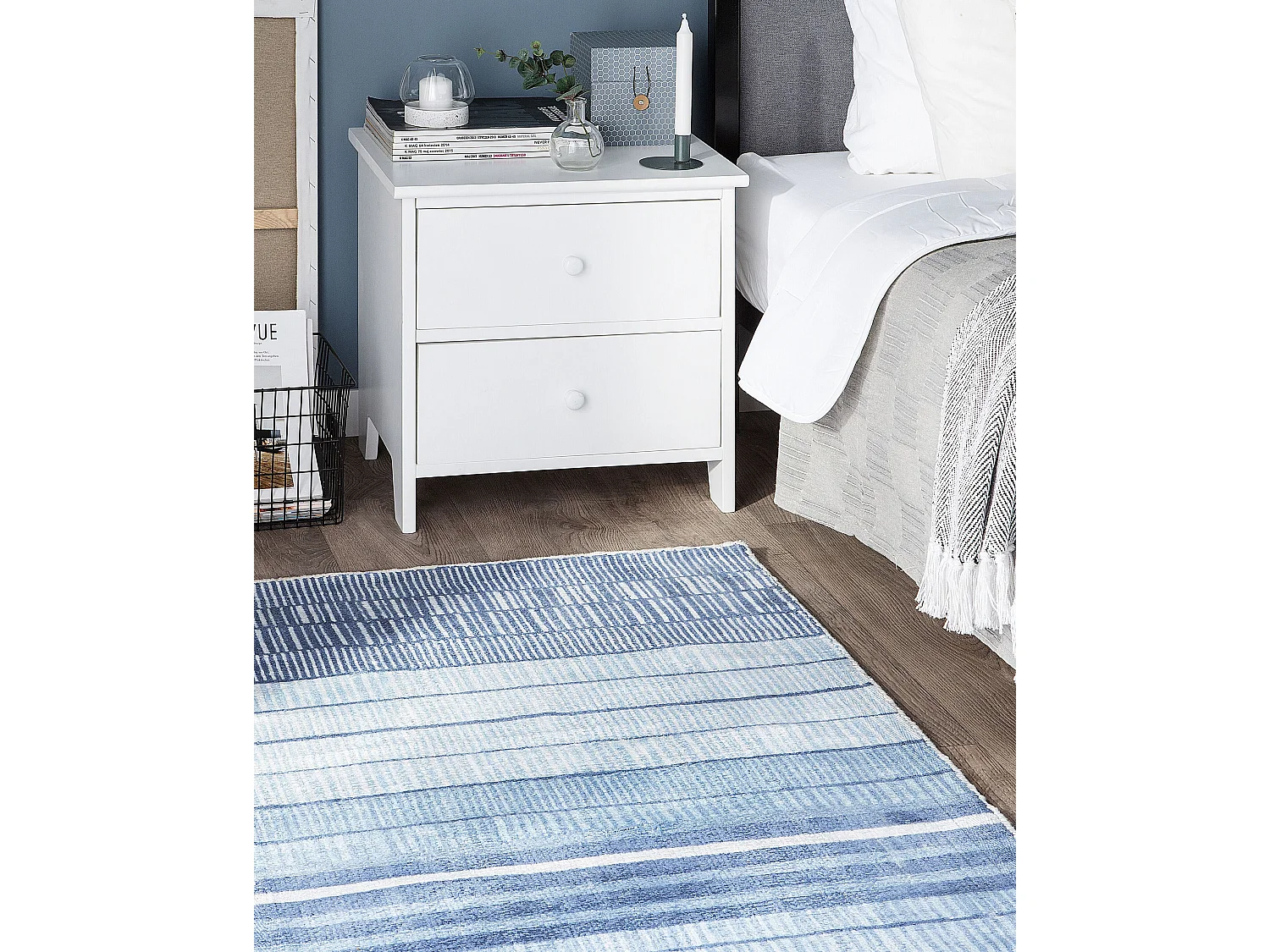 Moderner Teppich in Hellblau aus Viskose Rechteckig 80 x 150 cm Mediterran Stil