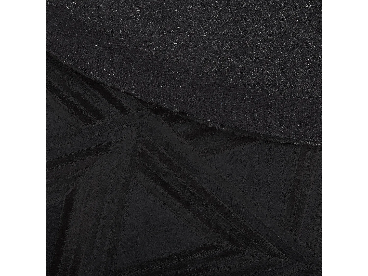 Tapis rond en cuir noir ⌀ 140 cm KASAR
