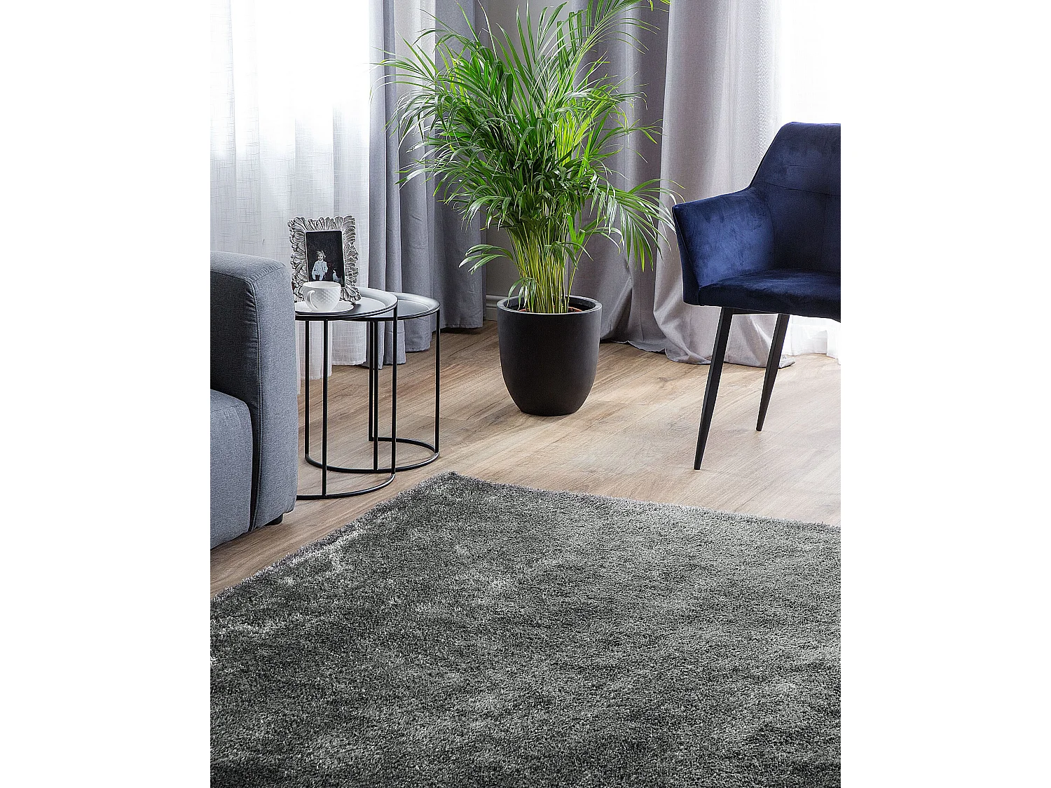 Vloerkleed polyester donkergrijs 140 x 200 cm DEMRE