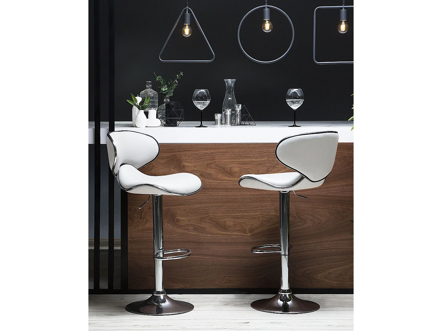 Set mit 2 Barstühlen CONWAY Kunstleder drehbar Weiss