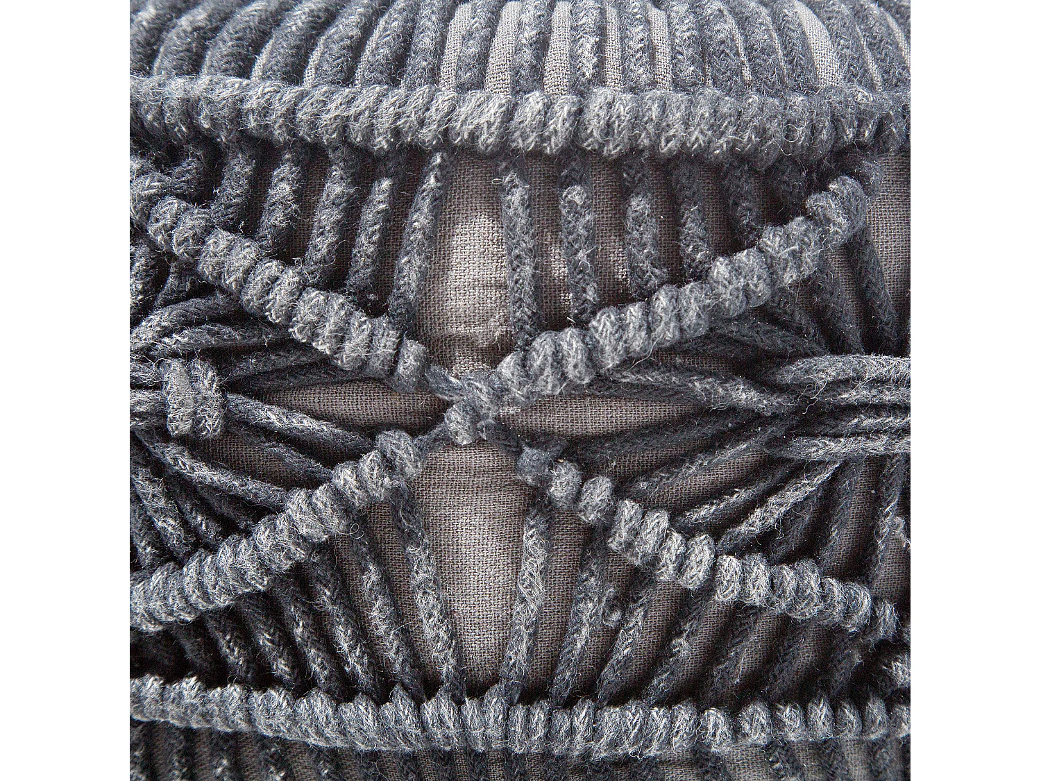 Hocker Baumwolle Makramee grau rund dreibeinig Eukalyptusholz hellbraun Mundra