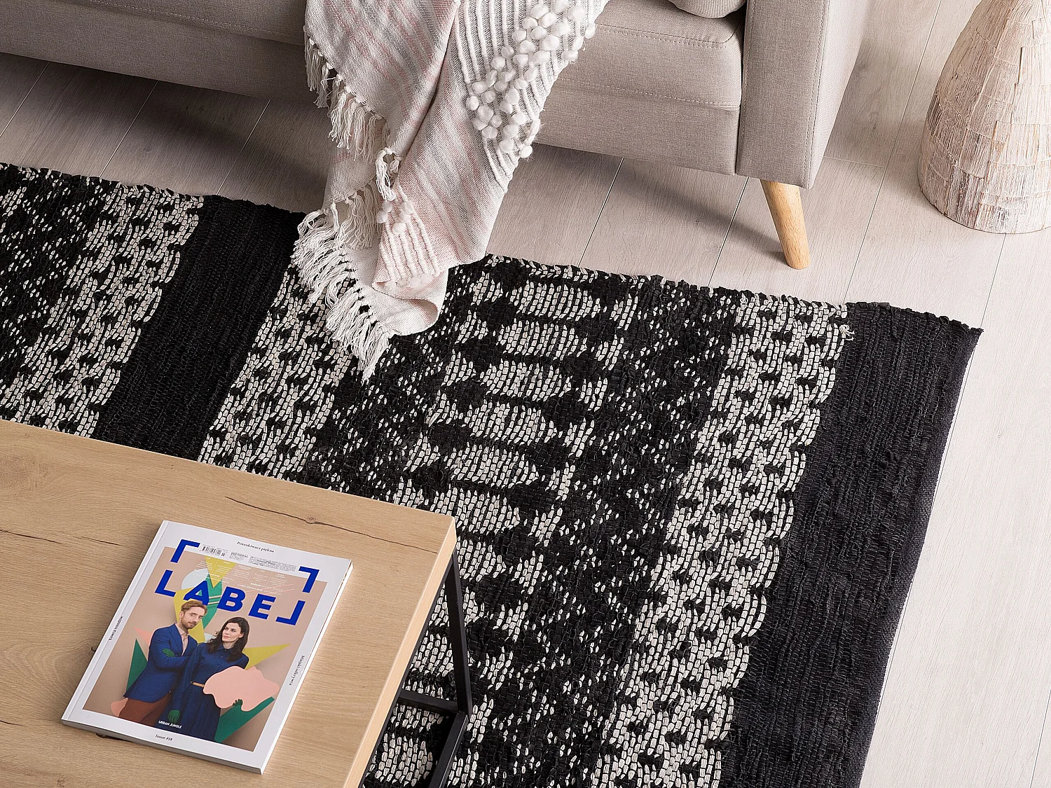 Tapis SOKUN 140 x 200 cm Cuir Noir