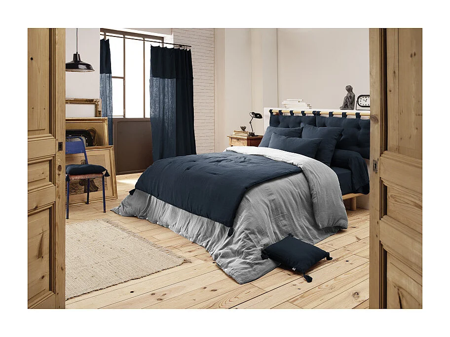 Édredon 150 x 150 cm gaze de coton bleu nuit avec 4 pompons - PEPA