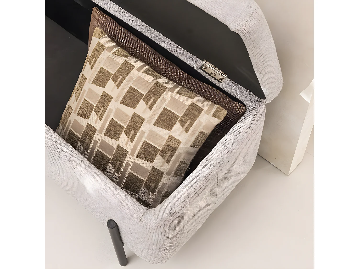 Kos - Banc coffre en tissu et métal L100cm - Gris clair