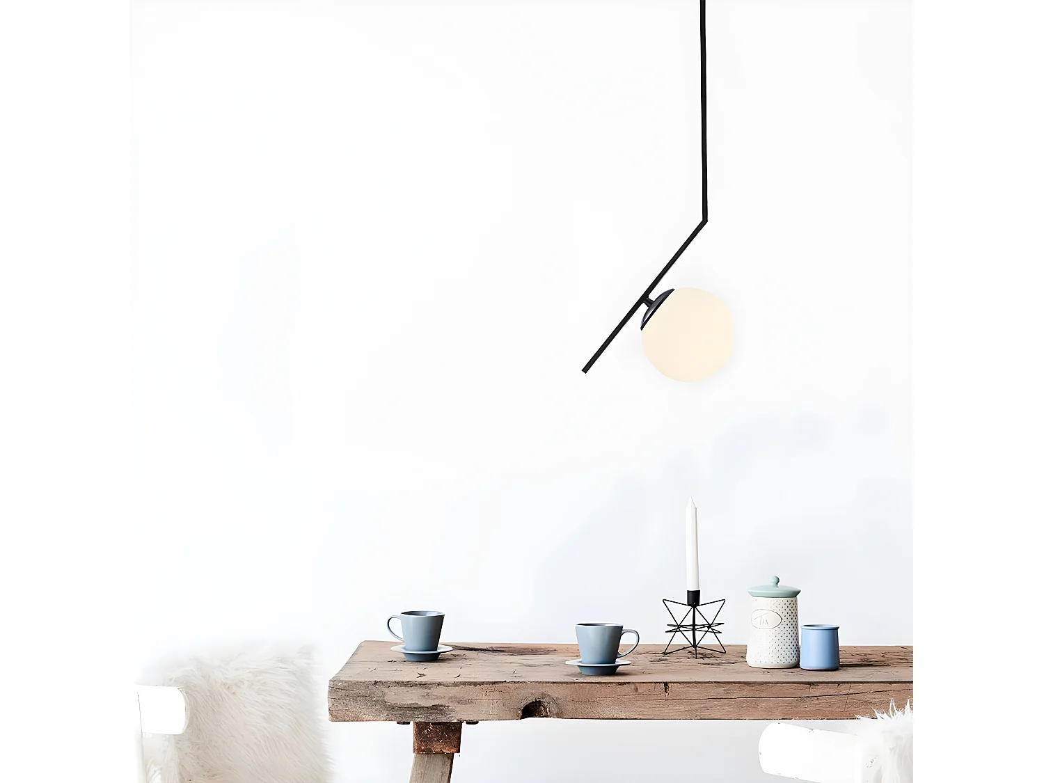 Zwarte Plafondlamp Escott met glazen bol in Scandinavische stijl 1xE27