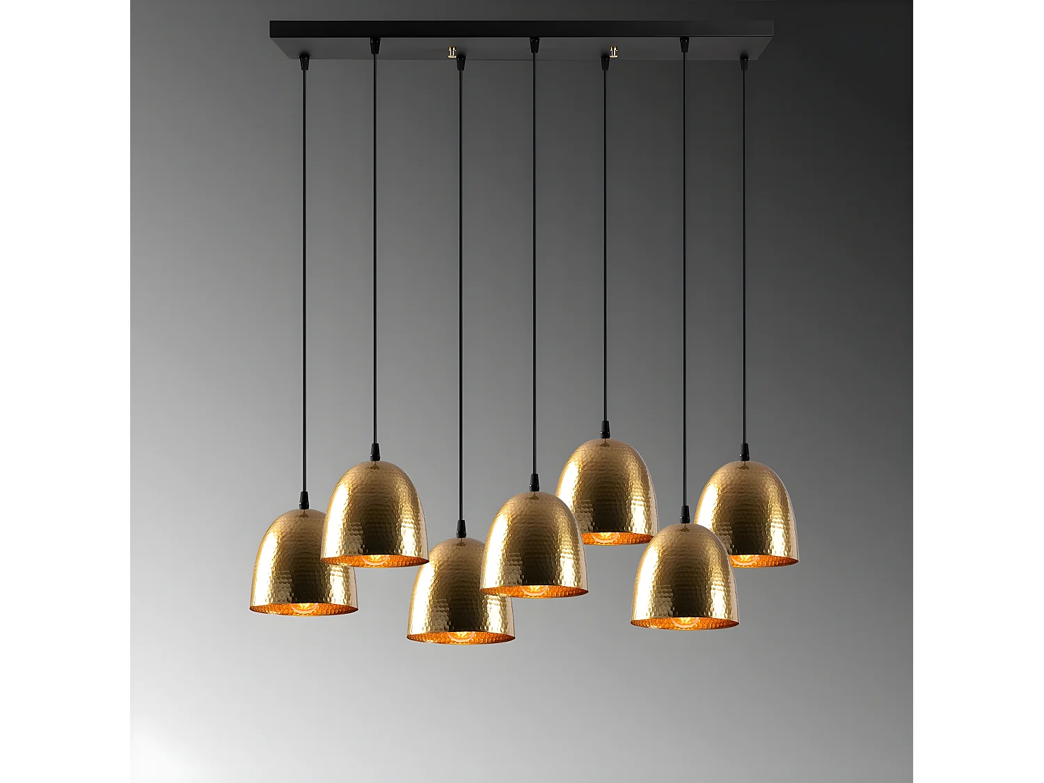 Asney lineaire hanglamp met 7 kappen in antiek gouden reliëfeffect 7xE27