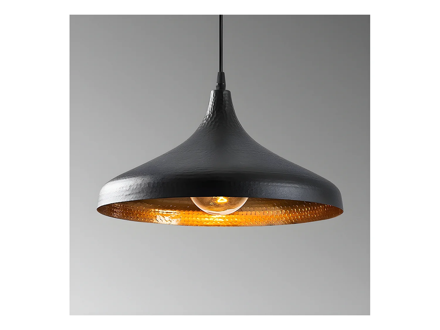 Plafondlamp Asney met zwarte lampenkap met metalen reliëf 1xE27 ø36cm