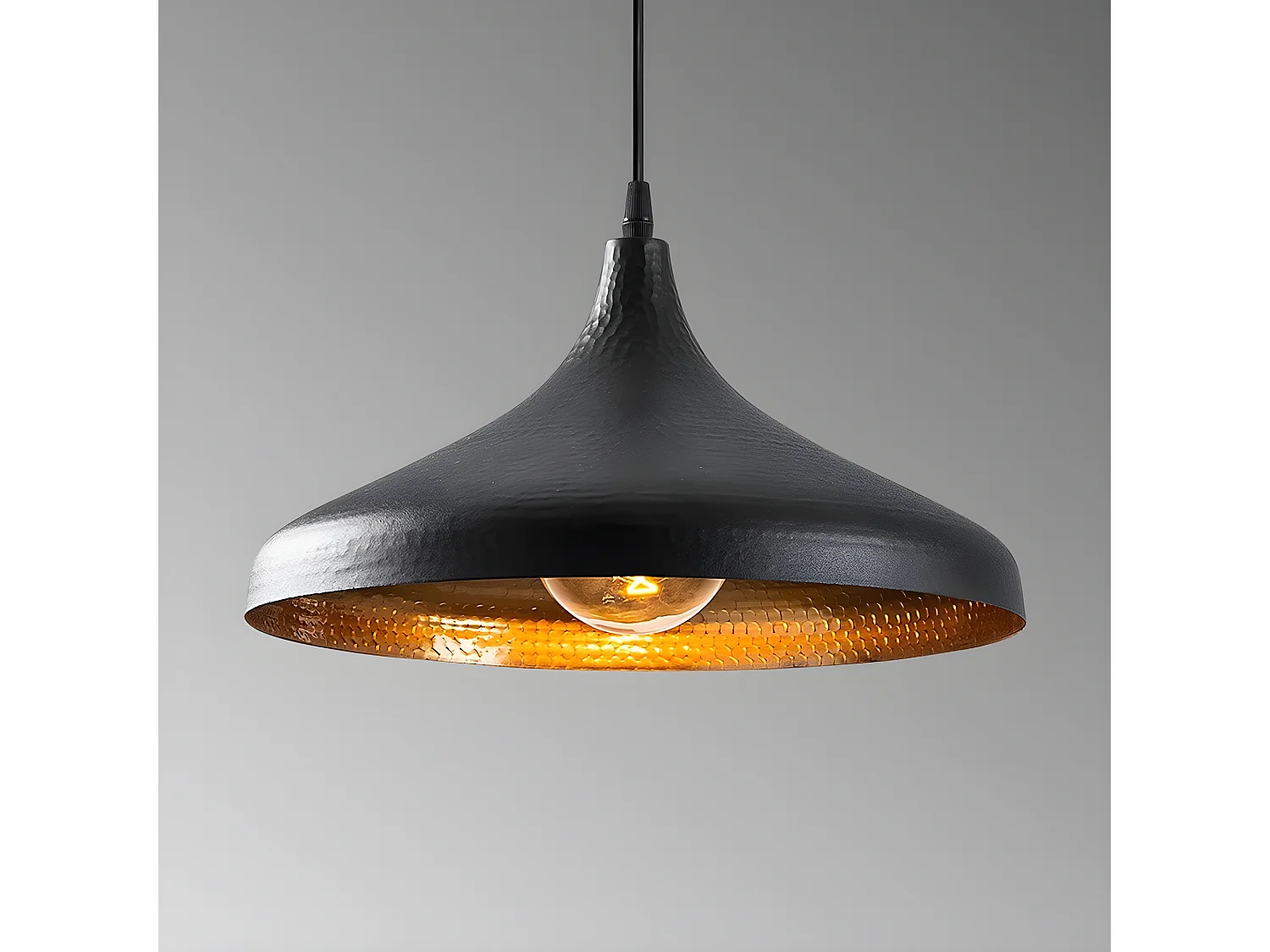 Plafonnier Asney avec abat-jour en métal noir gaufré 1xE27 ø36cm