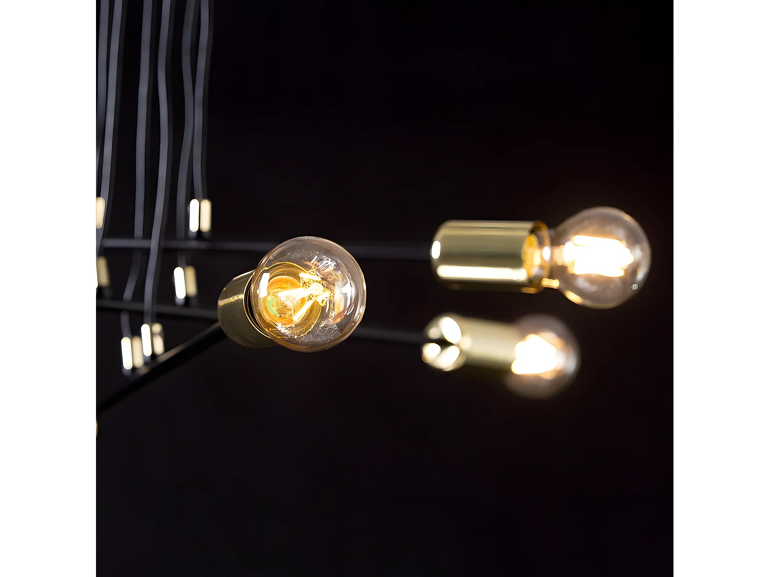 Lampada da soffitto Sives con barre in metallo nero e 6 portalampade dorati 6xE27 ø84cm