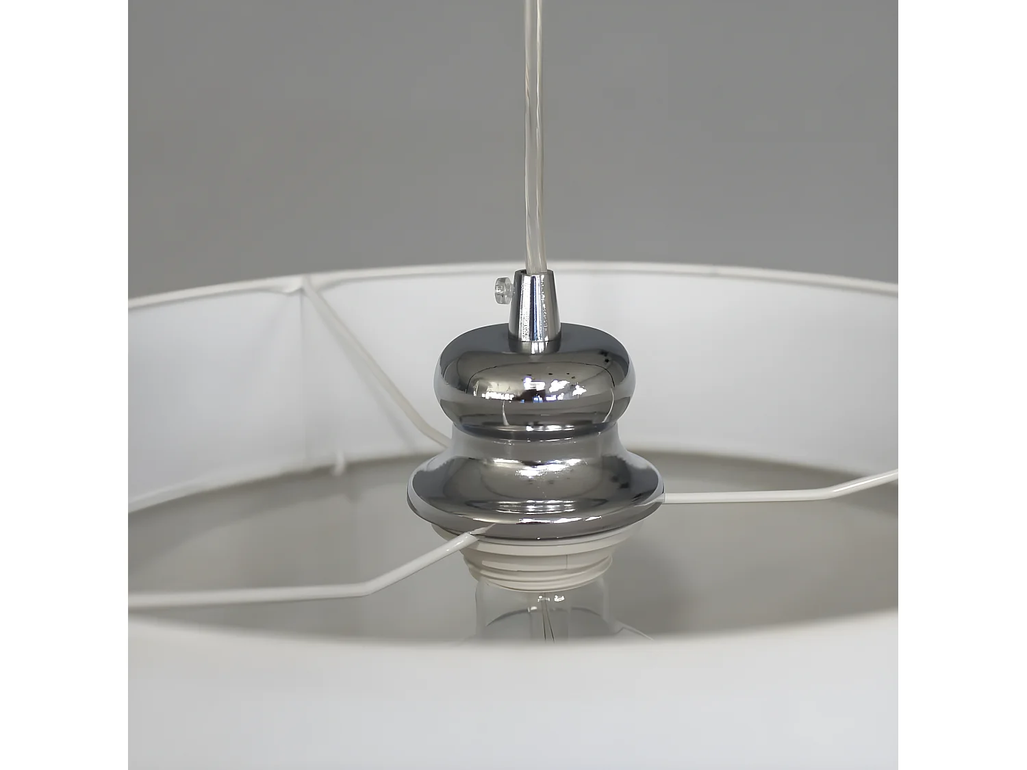 Pendelleuchte Menida mit weißem Leinenschirm und silbernem Streifen 1xE27 ø40cm