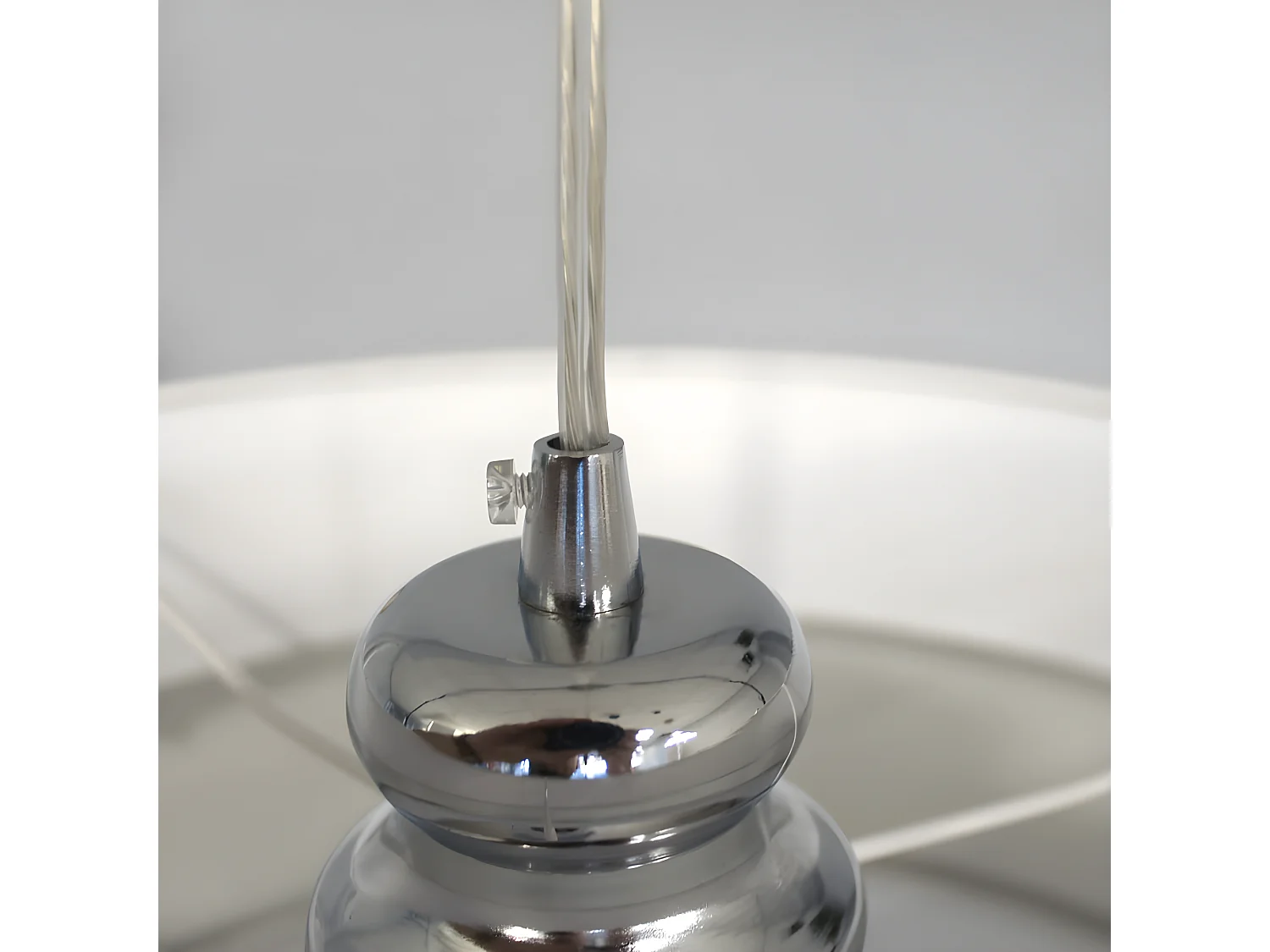 Pendelleuchte Menida mit weißem Leinenschirm und silbernem Streifen 1xE27 ø40cm