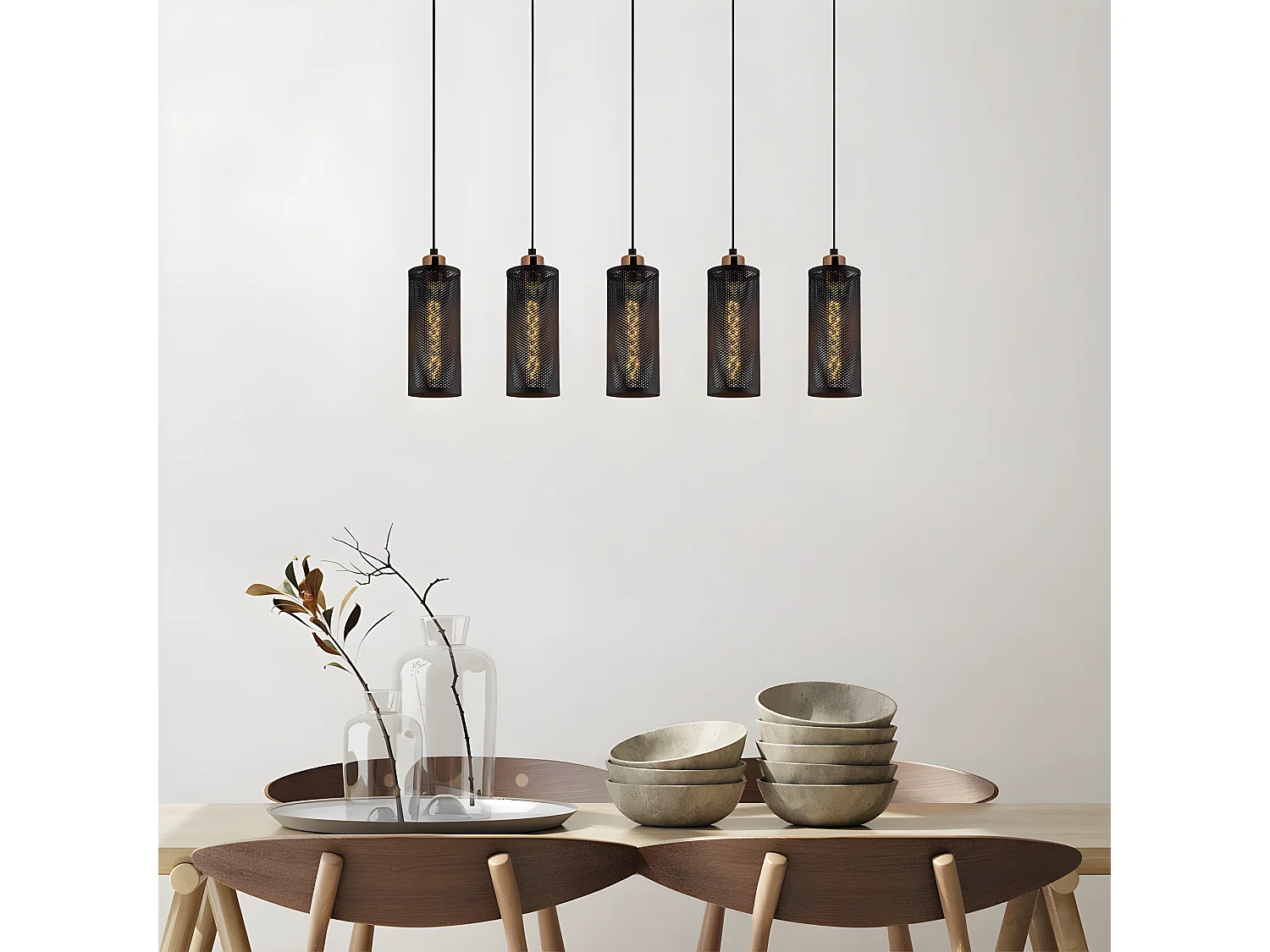 Moderne Pendelleuchte Marismo mit 5 schwarzen Gitterschirmen 5xE27