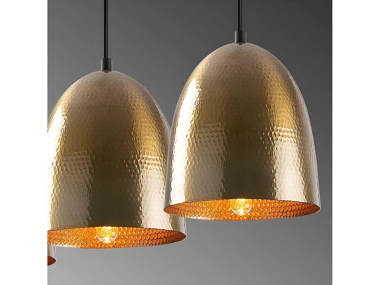 Lampada a sospensione lineare Asney a 3 paralumi effetto rilievo dorato antico 3xE27