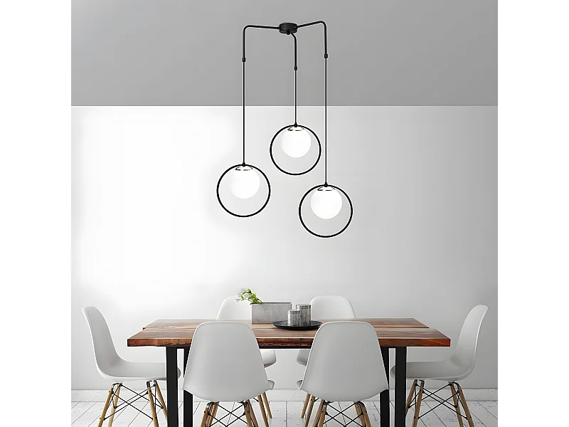 Candeeiro suspenso preto Escott com forma de anel e 3 bolas de vidro 3xE27