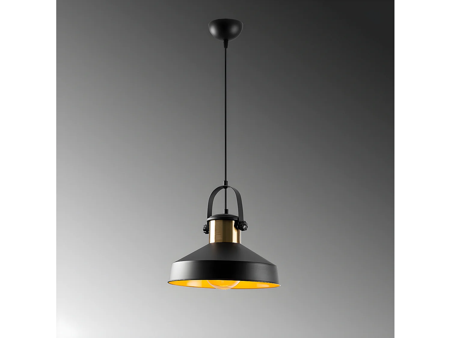 Candeeiro suspenso vintage retro Momo com abajur preto e detalhe em latão 1xE27 ø35cm