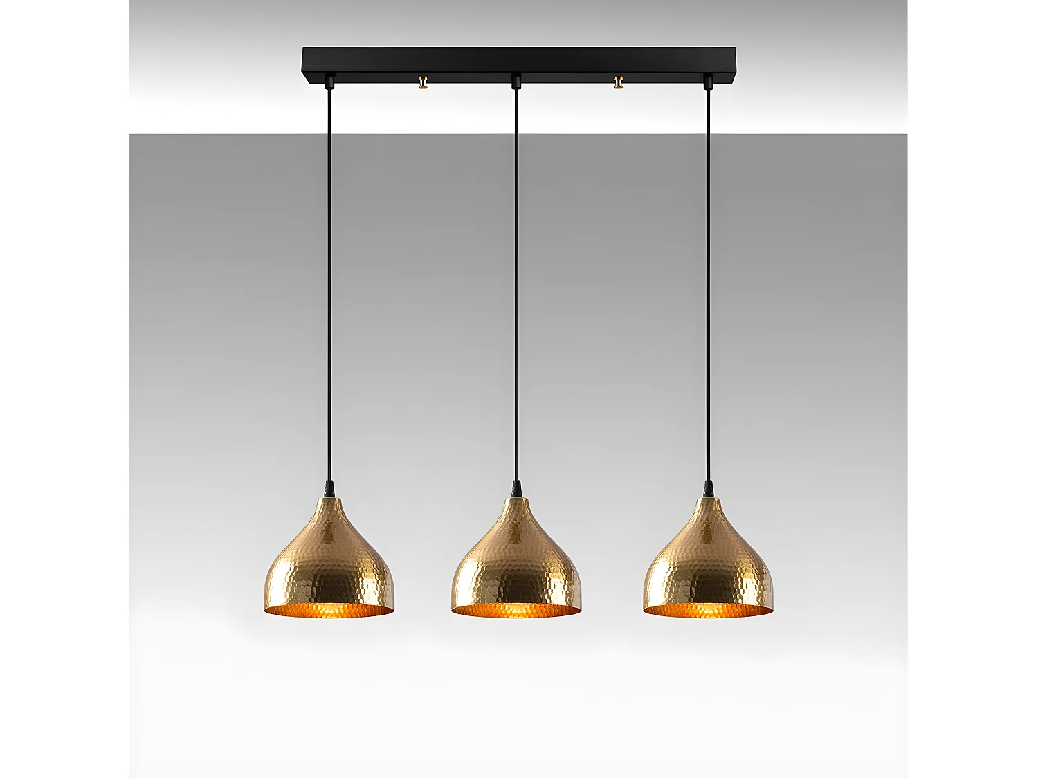 Suspension linéaire Asney avec 3 abat-jour vintage en métal doré 3xE27